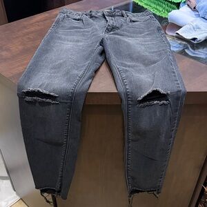 Hidden size 29 distressed skinny Jean, unfinished hem